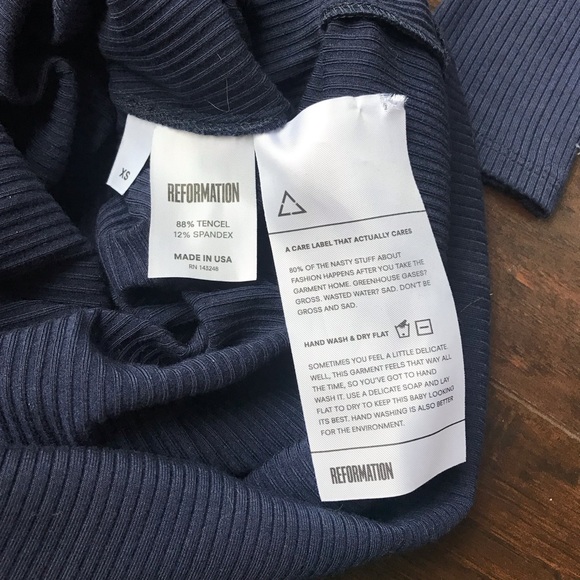 REFORMATION Edison lace up lunge sweater dress - Picture 13 of 13